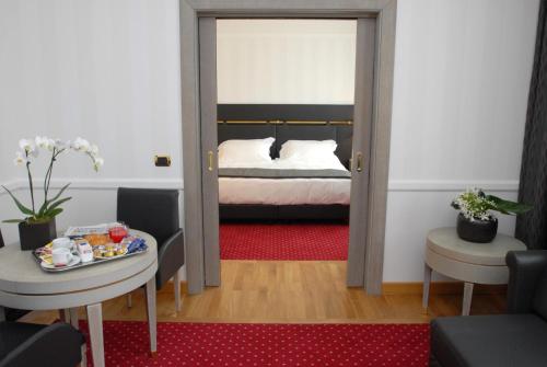 Suite del hotel Grand Duca Di Mantova. Foto 6