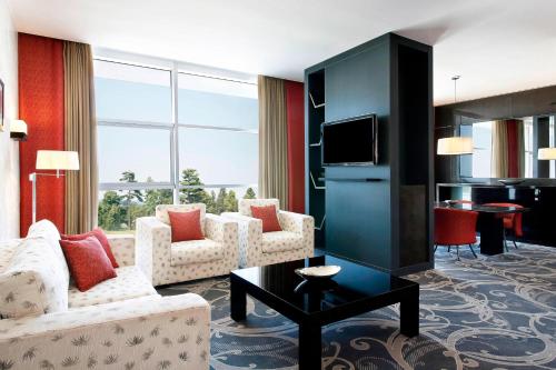 Suite Presidencial del hotel Sheraton Milan Malpensa Airport and Conference Center. Foto 1