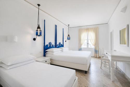Habitación Triple Clásica del hotel Sighientu Resort