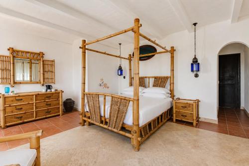 Habitación Doble Deluxe del hotel Sighientu Resort. Foto 4