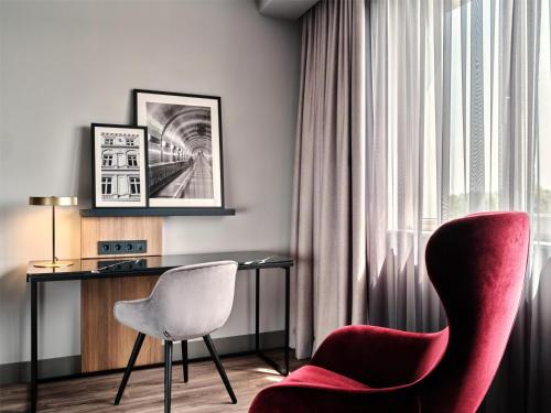 Habitación Superior del hotel Radisson Blu , Hamburg Airport. Foto 1