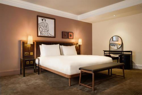 Habitación Superior Collection del hotel The May Fair, A Radisson Collection , Mayfair London. Foto 2