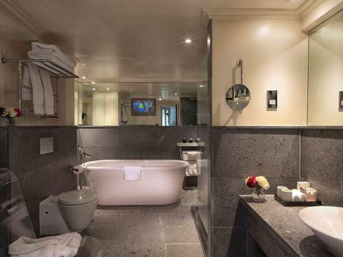 Suite Dúplex del hotel The May Fair, A Radisson Collection , Mayfair London. Foto 3