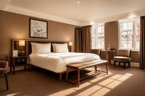 Habitación Superior Collection del hotel The May Fair, A Radisson Collection , Mayfair London. Foto 2