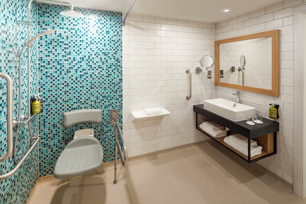 Habitación estándar, 1 cama de matrimonio grande, accesible para personas con discapacidad (Super) del hotel Holiday Inn London-bexley, An Ihg. Foto 2