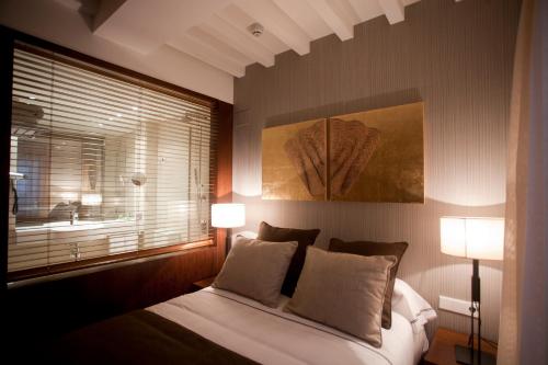 Habitación Doble Básica del hotel Carrís Casa De La Troya. Foto 1