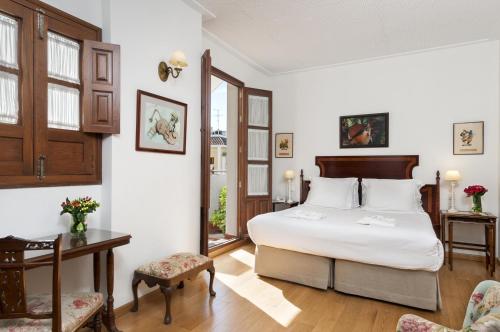 Habitación Doble con terraza del hotel Amadeus Sevilla. Foto 1