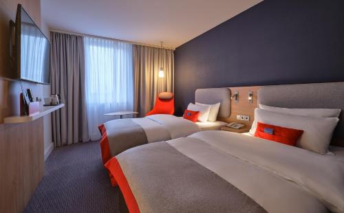 Habitación Doble Estándar - 2 camas del hotel Holiday Inn Express Frankfurt Airport, An Ihg. Foto 1