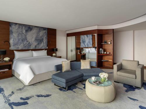 Deluxe Creek View King Room - Non Smoking del hotel Fairmont Bab Al Bahr. Foto 1