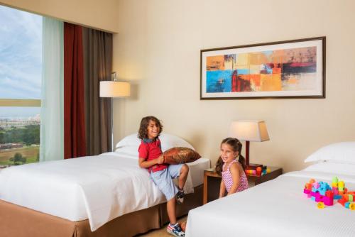 Estudio familiar del hotel Khalidiya Palace Rayhaan By Rotana. Foto 1