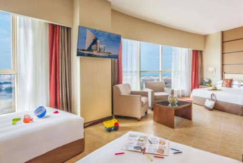 Estudio familiar del hotel Khalidiya Palace Rayhaan By Rotana. Foto 2