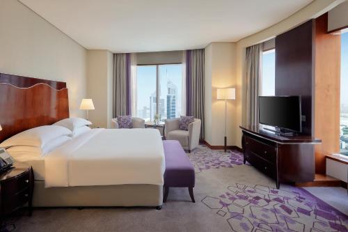 Large Corner – High Floor del hotel Rose Rayhaan By Rotana. Foto 2