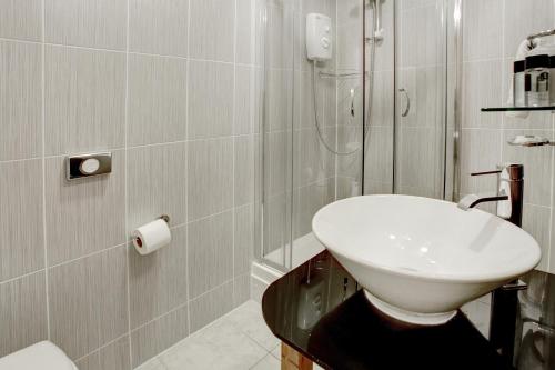 Habitación Doble Pequeña - No fumadores del hotel Best Western London Ilford. Foto 3