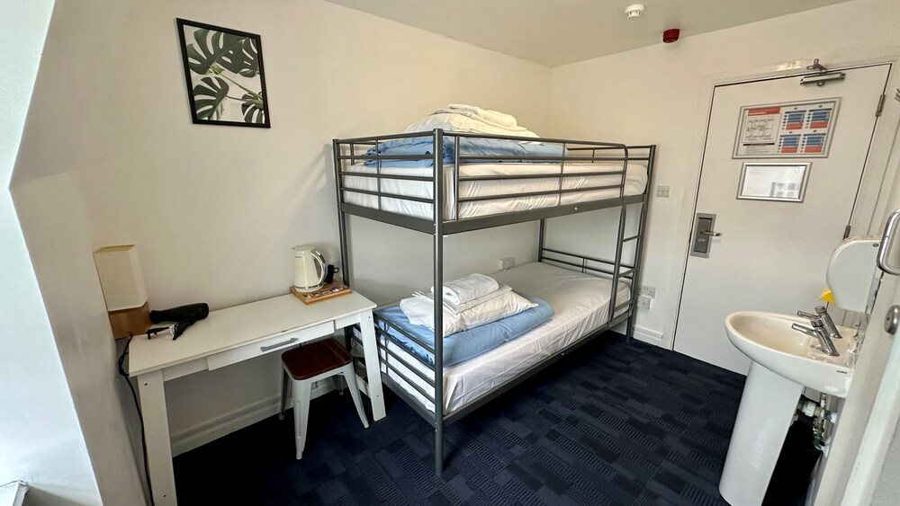 Private Twin Dorm (Ensuite) del hotel Smart Hyde Park Inn. Foto 4