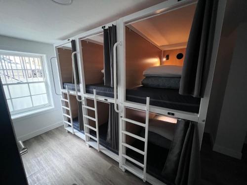 Bunk Bed in Mixed Dormitory Room (18 - 45 Years) del hotel Smart Camden Inn. Foto 1