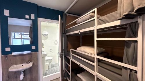 Bunk Bed in Mixed Dormitory Room (18 - 45 Years) del hotel Smart Camden Inn. Foto 6