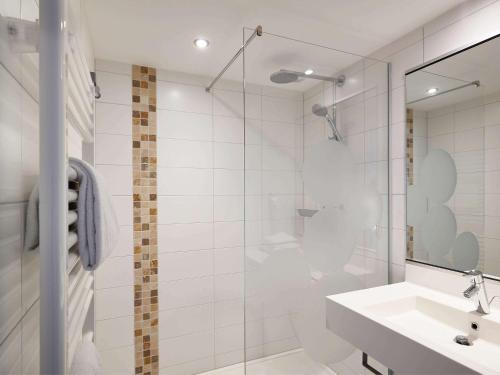 Habitación Doble Estándar del hotel Ibis Styles Colmar Nord. Foto 4