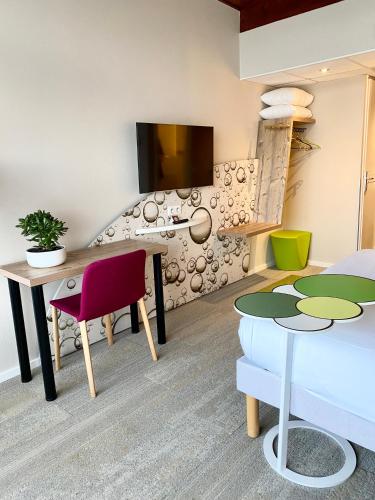 Habitación Doble Estándar del hotel Ibis Styles Colmar Nord. Foto 8