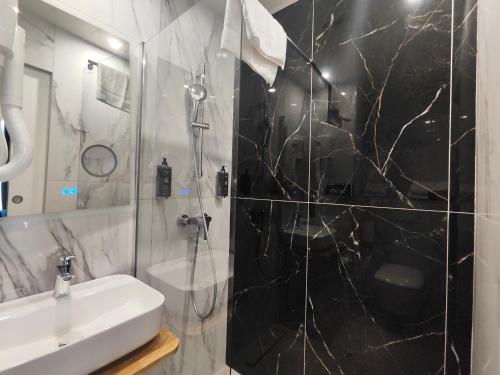 Habitación Doble del hotel LE 55 MONTPARNASSE. Foto 3