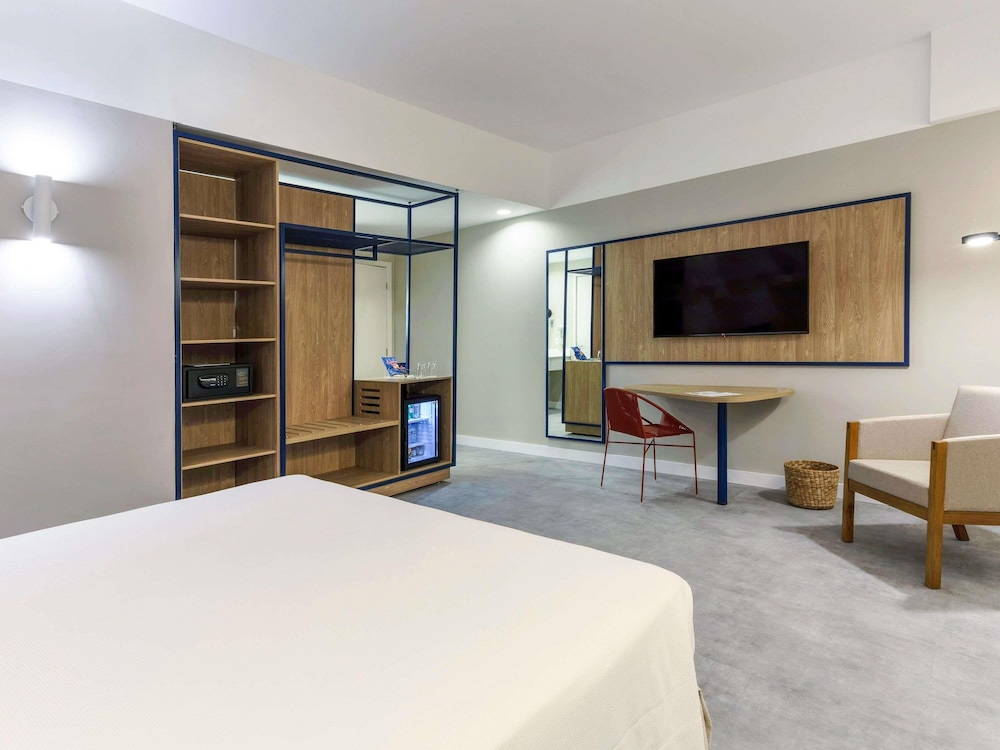 Habitación Luxury con 1 cama king size del hotel Novotel Salvador Rio Vermelho. Foto 4