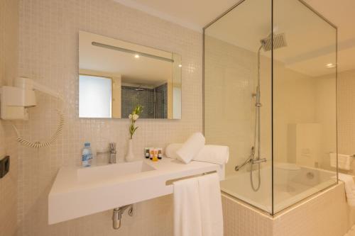 Suite Dúplex Familiar de 2 dormitorios del hotel Kenzi Solazur