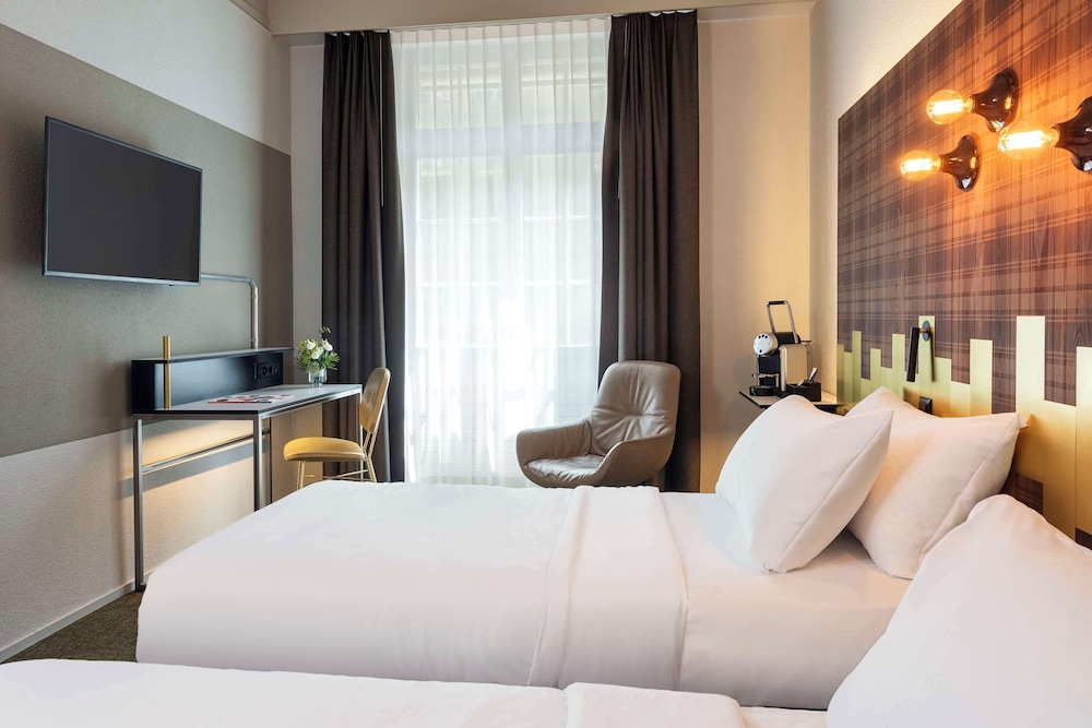 Habitación Superior del hotel NH Bern The Bristol. Foto 5