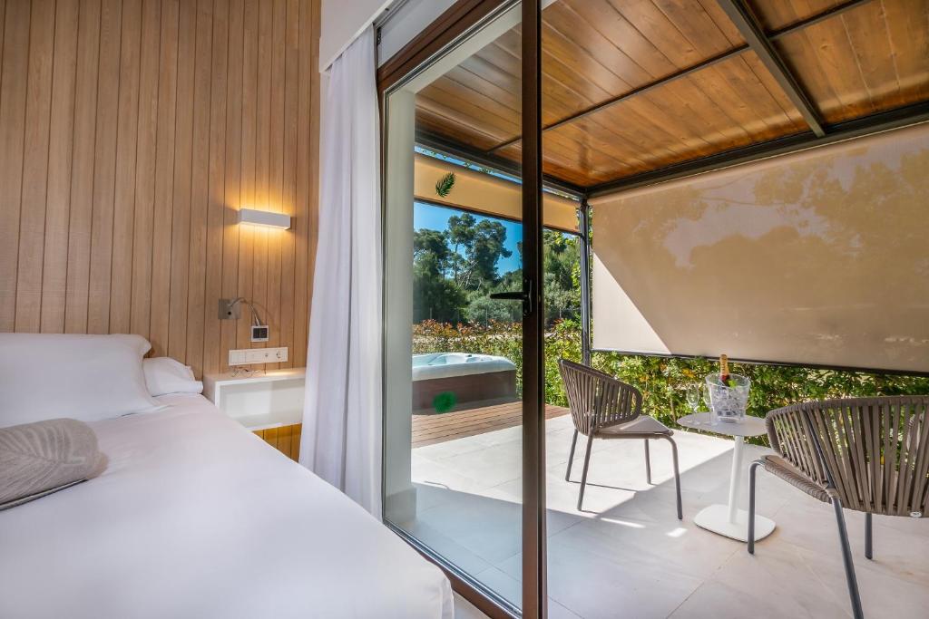 Bungalow Superior 1 habitación Gold del hotel Valentín Playa de Muro. Foto 1