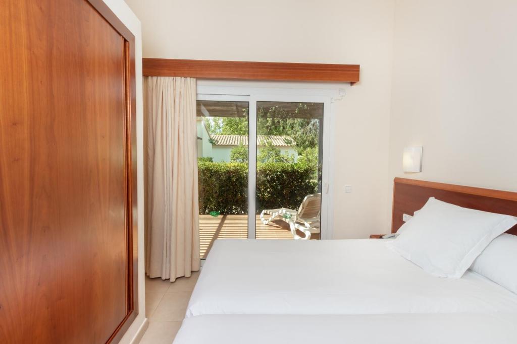 Bungalow 1 habitación del hotel Valentín Playa de Muro. Foto 4