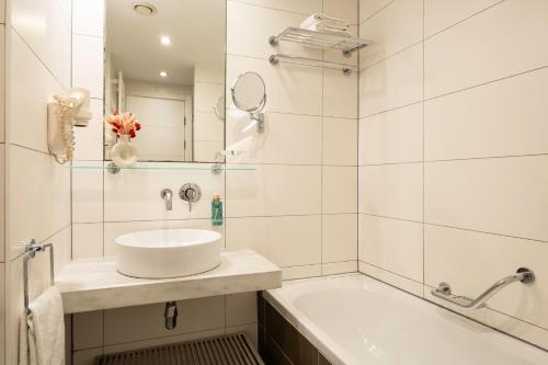 Apartamento de 1 dormitorio del hotel B-Aparthotels Grand Place. Foto 10