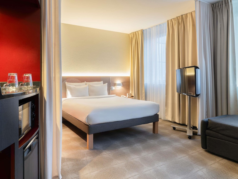 Suite de categoría superior del hotel Novotel Suites Geneve Aeroport
