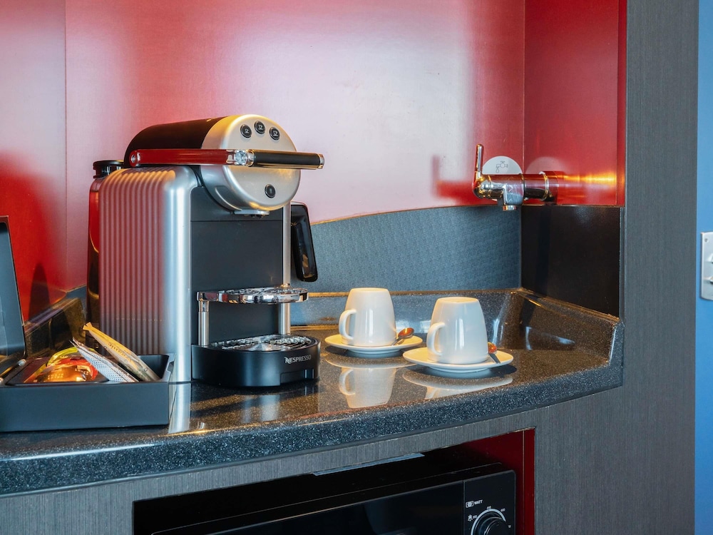 Suite Executive del hotel Novotel Suites Geneve Aeroport. Foto 10