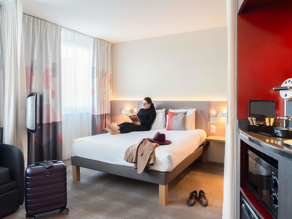 Suite Executive del hotel Novotel Suites Geneve Aeroport. Foto 13