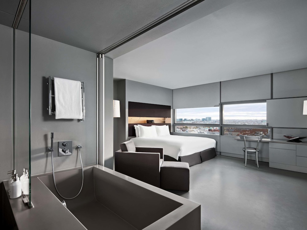 Habitación ejecutiva - Vistas a la catedral, 1 cama king o 2 camas individuales del hotel So/ Vienna. Foto 1