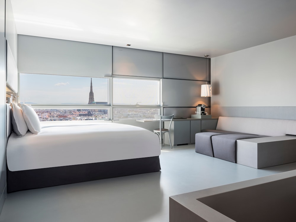 Habitación ejecutiva - Vistas a la catedral, 1 cama king o 2 camas individuales del hotel So/ Vienna. Foto 7