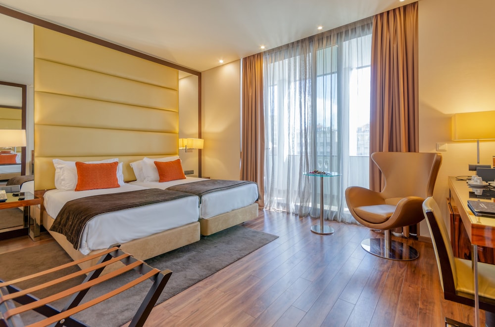 Habitación ejecutiva con 2 camas individuales, balcón del hotel Turim Av Liberdade
