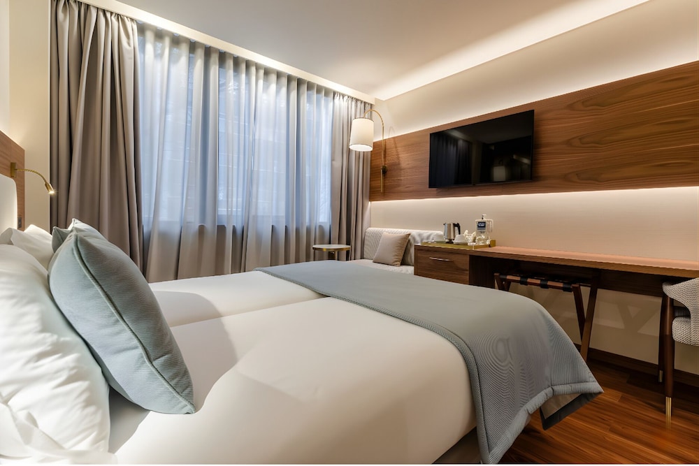 Habitación Confort con 2 camas individuales del hotel Turim Av Liberdade. Foto 1