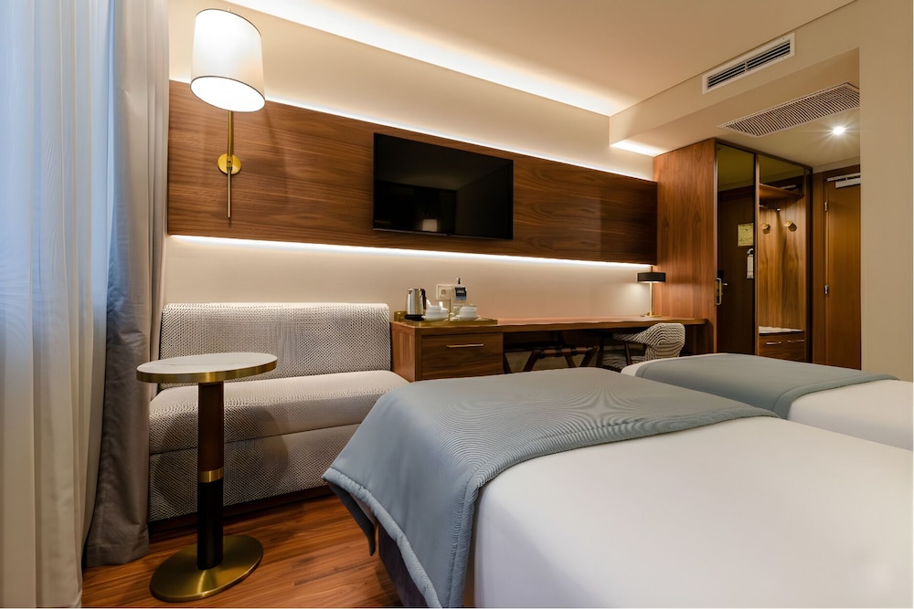 Habitación Confort con 2 camas individuales del hotel Turim Av Liberdade. Foto 2