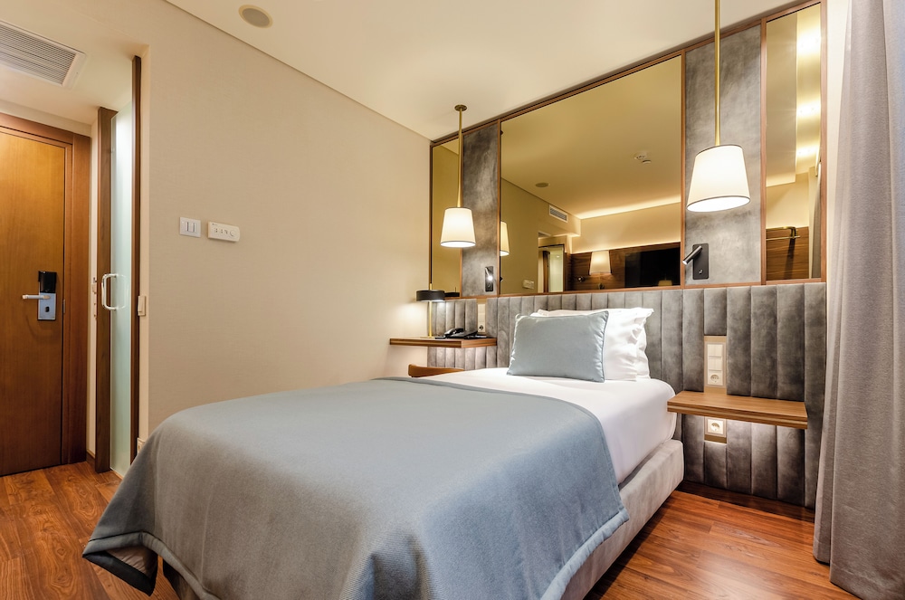 Habitación individual Confort del hotel Turim Av Liberdade. Foto 1