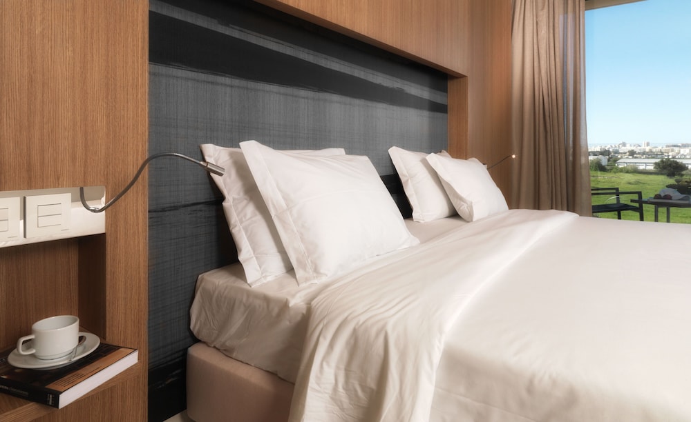 Habitación estándar con 1 cama doble o 2 individuales (2) del hotel Agua Hotels Riverside. Foto 3