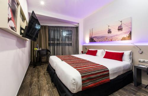Habitación Doble Confort - 1 o 2 camas del hotel Leonardo Boutique Barcelona Sagrada Familia. Foto 6
