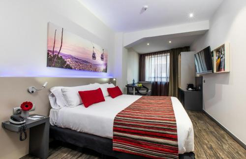 Habitación Doble Superior del hotel Leonardo Boutique Barcelona Sagrada Familia