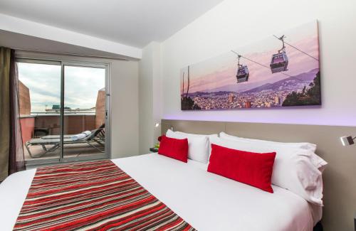 Habitación Doble Deluxe del hotel Leonardo Boutique Barcelona Sagrada Familia. Foto 7