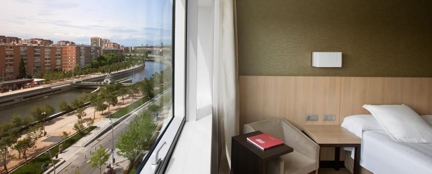 Habitación doble Vista Rio del hotel NH Madrid Ribera del Manzanares