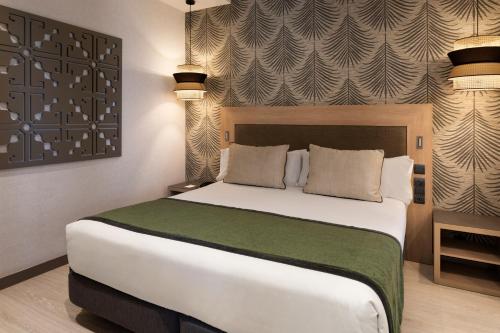 Habitación Doble Superior con terraza del hotel Catalonia Atocha. Foto 3