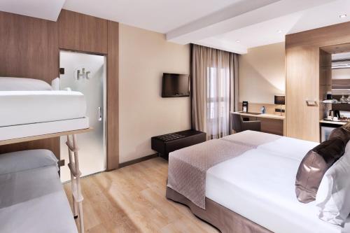 Habitación Familiar del hotel Catalonia Atocha. Foto 6