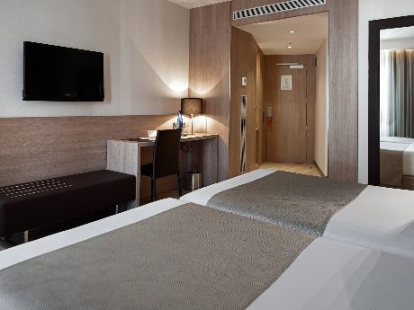 Habitación doble Exterior del hotel Catalonia Plaza Mayor. Foto 1