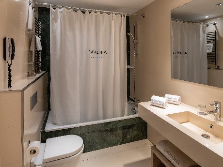 Habitación triple del hotel Catalonia Plaza Mayor