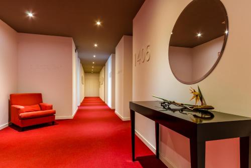 Habitación Doble con cama supletoria - 2 camas del hotel Yit Vía Sevilla Mairena. Foto 7