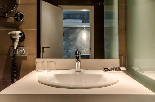 Habitación Doble - 2 camas del hotel Yit Vía Sevilla Mairena. Foto 1