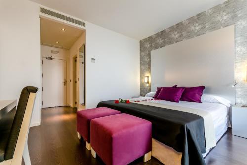 Habitación Doble - 2 camas del hotel Yit Vía Sevilla Mairena. Foto 9